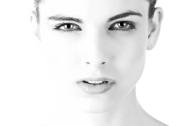 6 Easy Ways to Treat Dry Skin